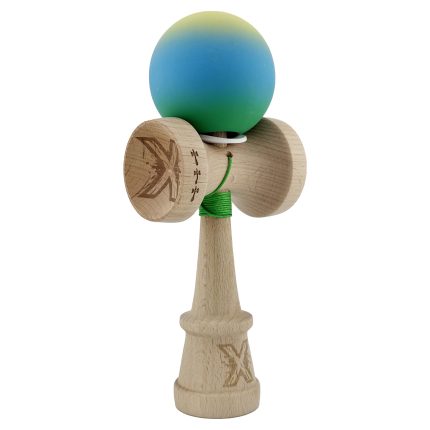 Kendama X Originala, Profesionala, Team, Cupe Mari KING SIZE V3, Rubber Grip, Gaura in Baza, Rulment Metalic, din lemn 18 cm, Ata 62/65 cm, Gradient Galben/Albastru/Verde